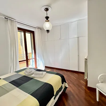 Animal House- 6 Ospiti Jacuzzi I 2 Camere 2 Bagni