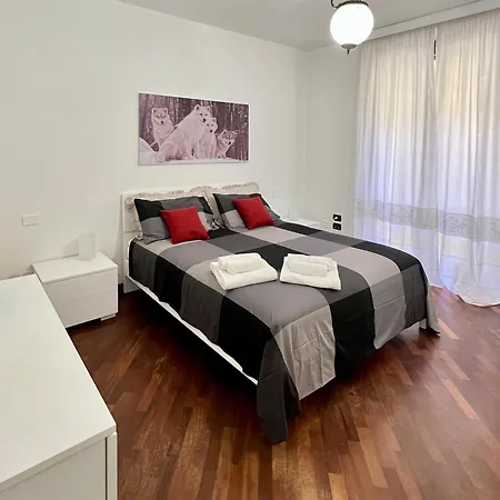 Animal House- 6 Ospiti Jacuzzi I 2 Camere 2 Bagni Apartment