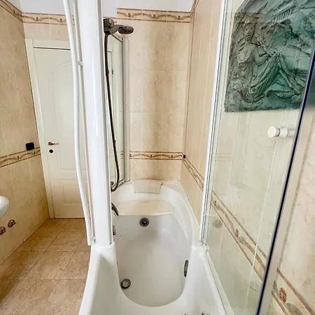 Apartment Animal House- 6 Ospiti Jacuzzi I 2 Camere 2 Bagni