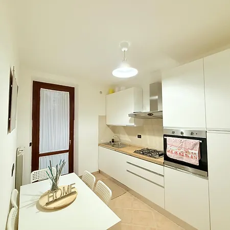 Animal House- 6 Ospiti Jacuzzi I 2 Camere 2 Bagni Apartment Viareggio