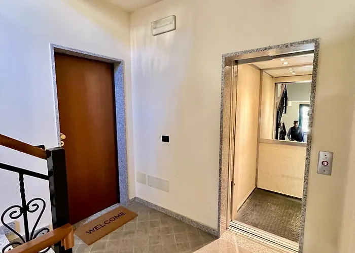 La - Animal House Viareggio